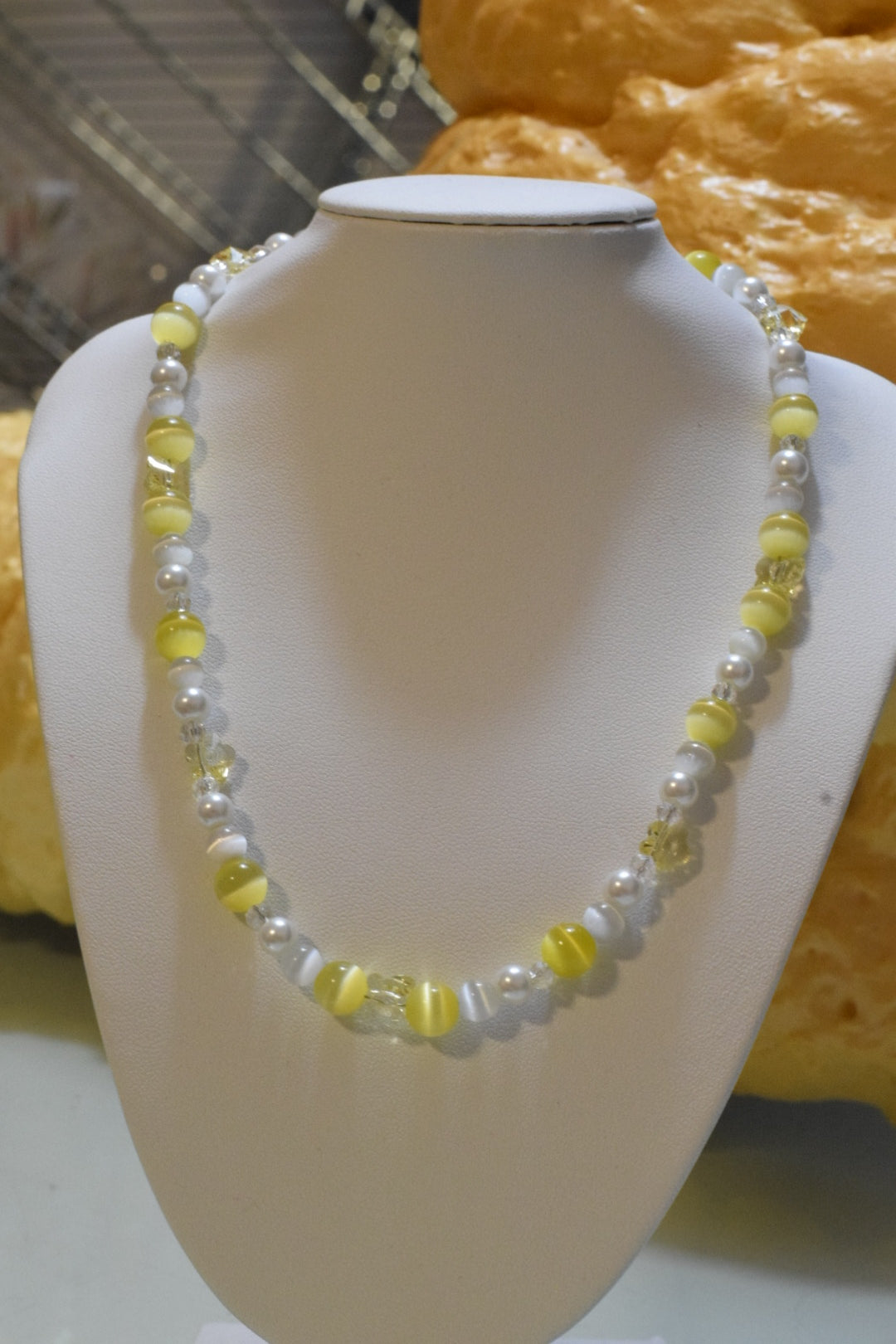 Perlenkette gelb mit Swarovski Perlen